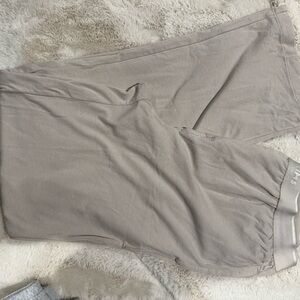 SKIMS Wide Leg Pants in Light Tan